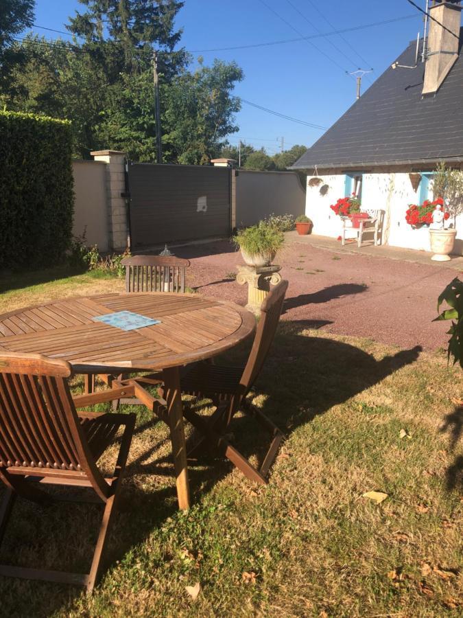 Maison Du Bonheur Villa Saint-Mards-de-Fresne Exteriör bild